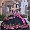 quinceaneramall.com